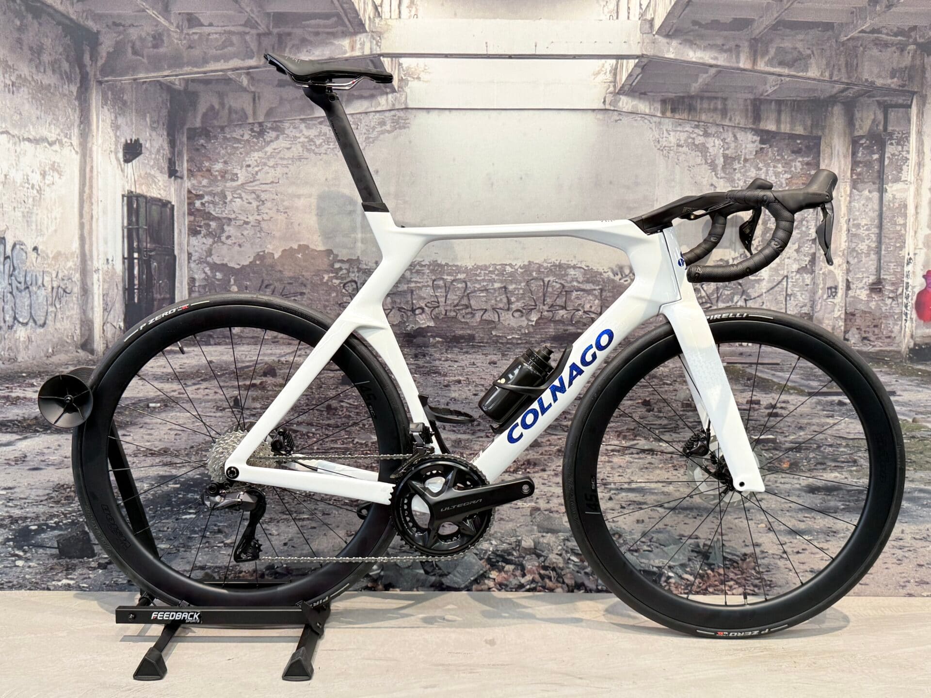 Colnago Y1RS – Large – Wit/Blauw – Ultegra Di2 – Vision SC 45